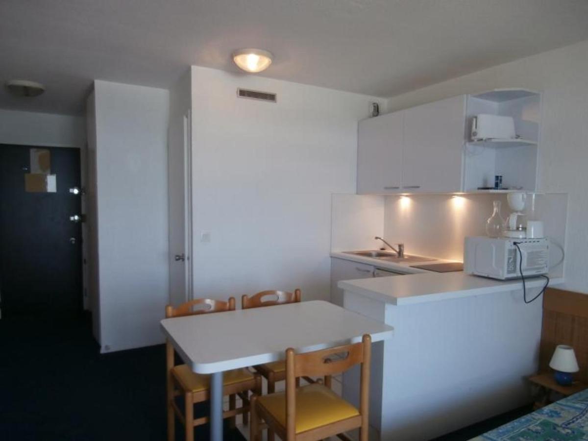 Apartamento Studio Avec Piscine Face A La Mer A - Fr-1-3-430 Biarriz