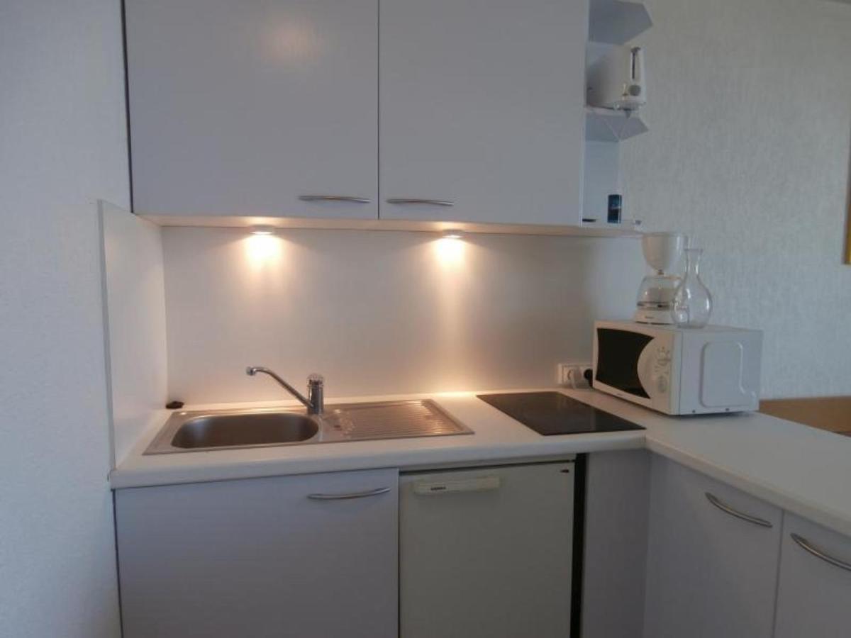 Studio Avec Piscine Face A La Mer A - Fr-1-3-430 Apartamento